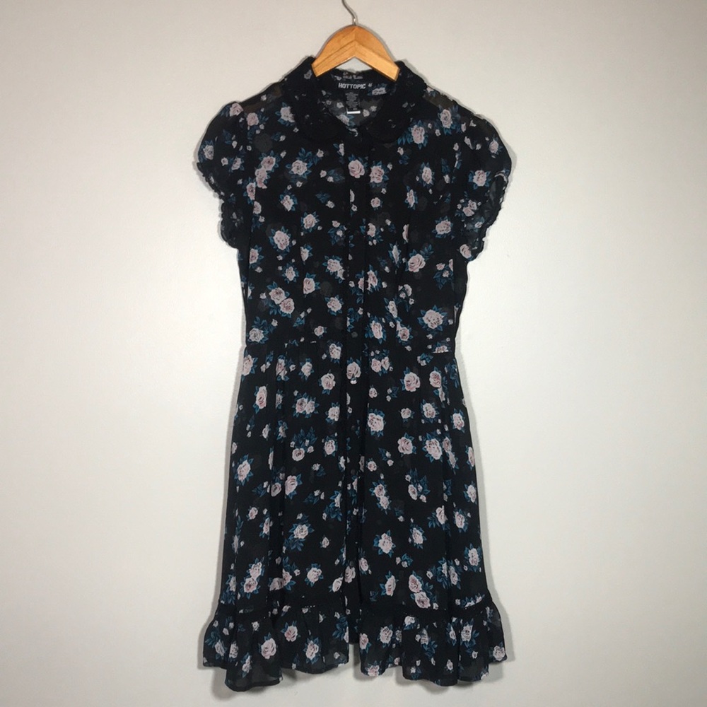 Hot Topic Floral Collar Dress